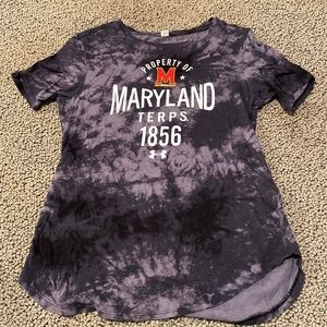 University of Maryland Under Armour Short Sleeved Shirt Size Small in EUC